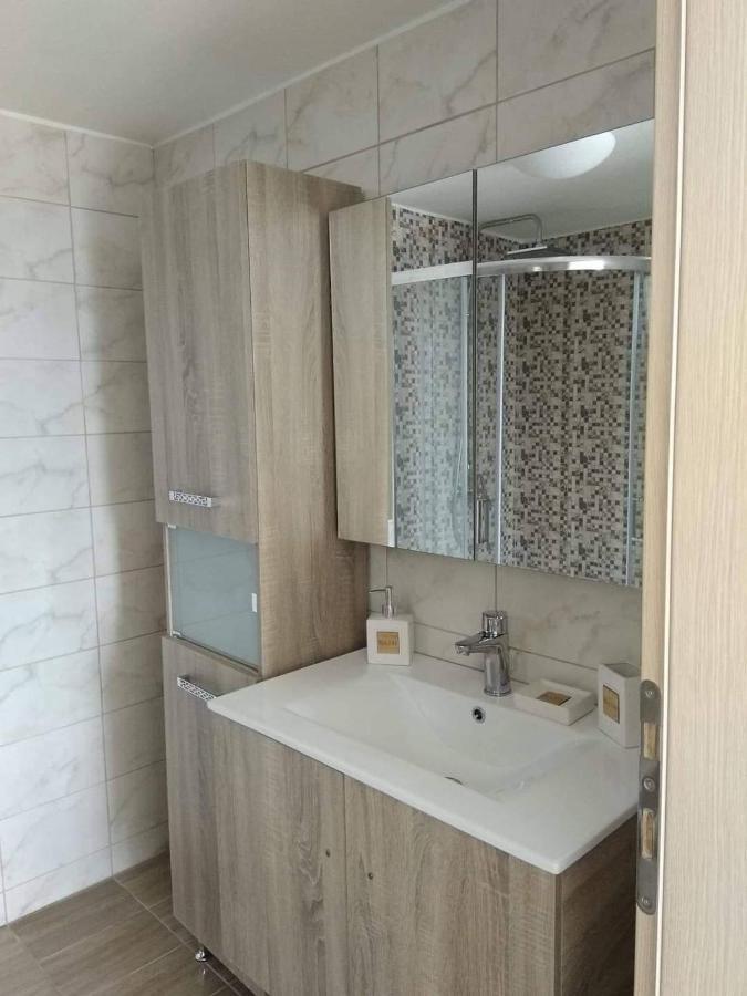 Marina Deluxe Apartments Istron エクステリア 写真
