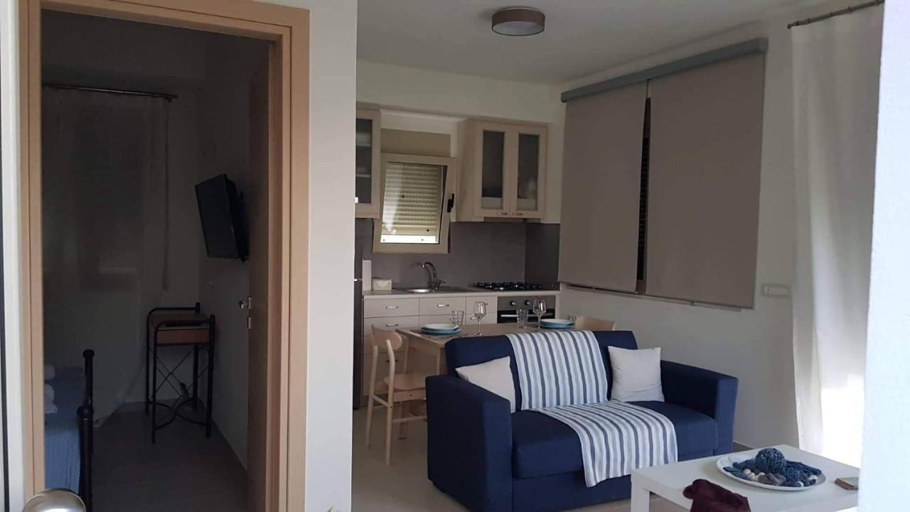 Marina Deluxe Apartments Istron エクステリア 写真