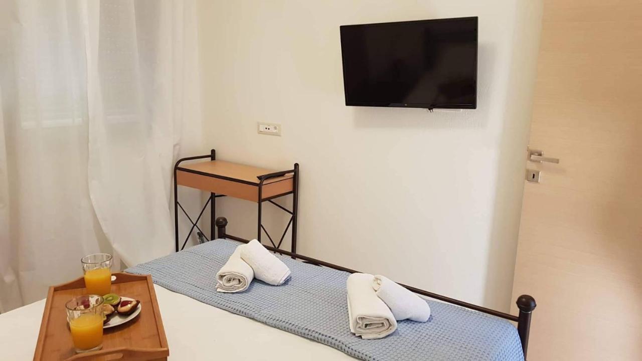 Marina Deluxe Apartments Istron エクステリア 写真